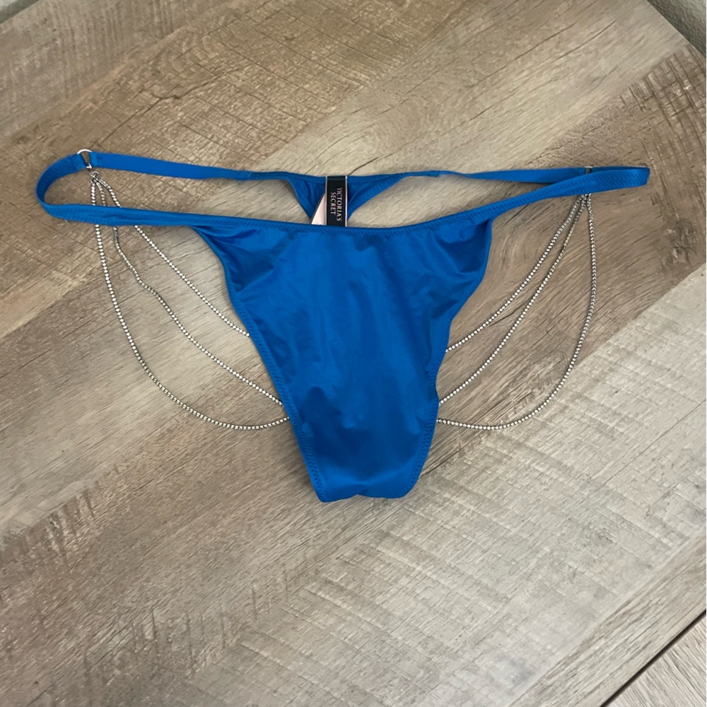 Victoria's Secret Blue V-String with Chain Accent - Picture 3 of 9